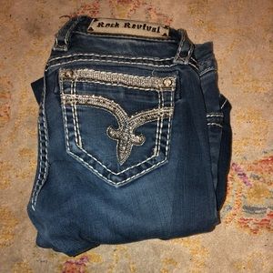 Buckle rocks skinny’s 25